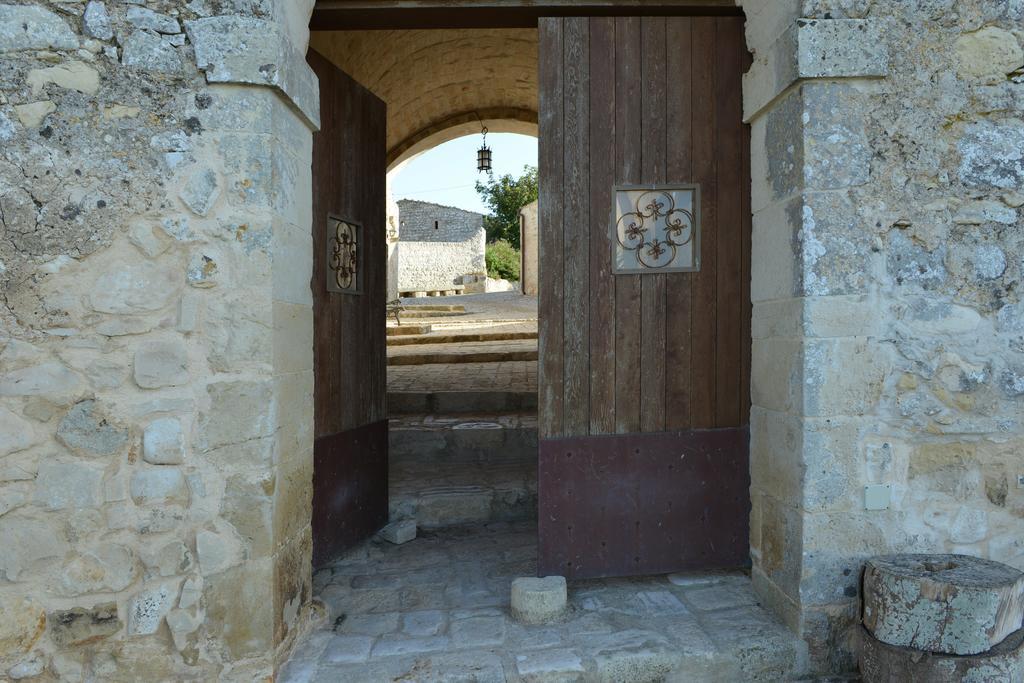 Relais Cimilla B&B Ragusa Bagian luar foto