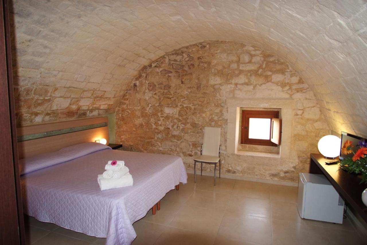 Relais Cimilla B&B Ragusa Bagian luar foto
